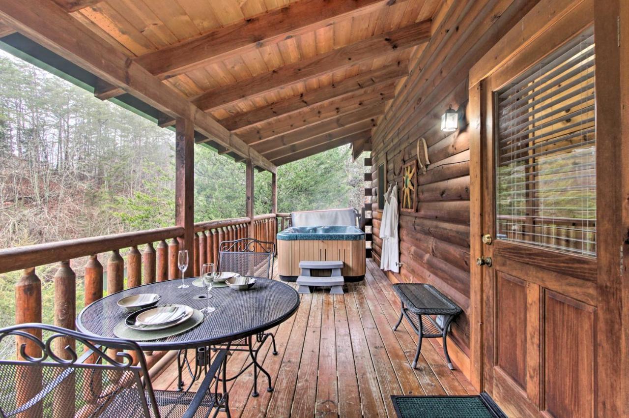 Cabin With Hot Tub About 2 Mi To Island In Pigeon Forge! Exterior foto