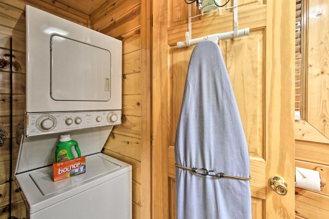 Cabin With Hot Tub About 2 Mi To Island In Pigeon Forge! Exterior foto